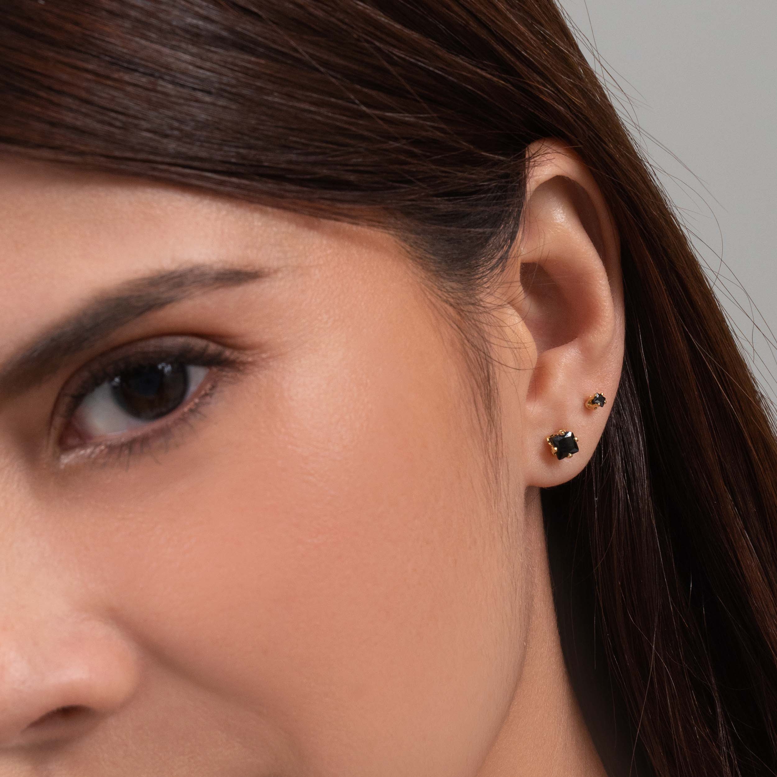 Aretes Topo Circon Redondo NEGRO