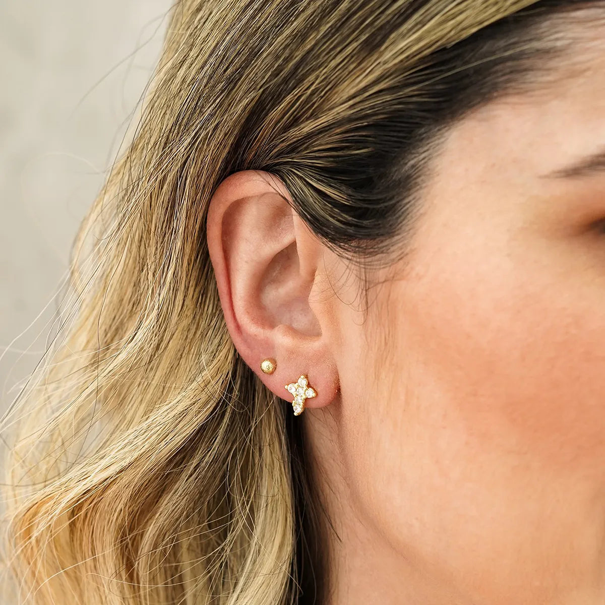 Aretes Cruz 6 Circonias